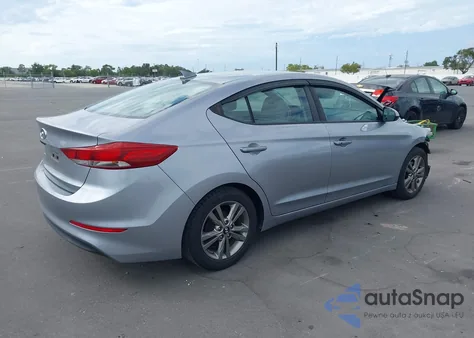 2017 Hyundai Elantra Se z USA, uszkodzony, nr VIN 5NPD84LF7HH070966